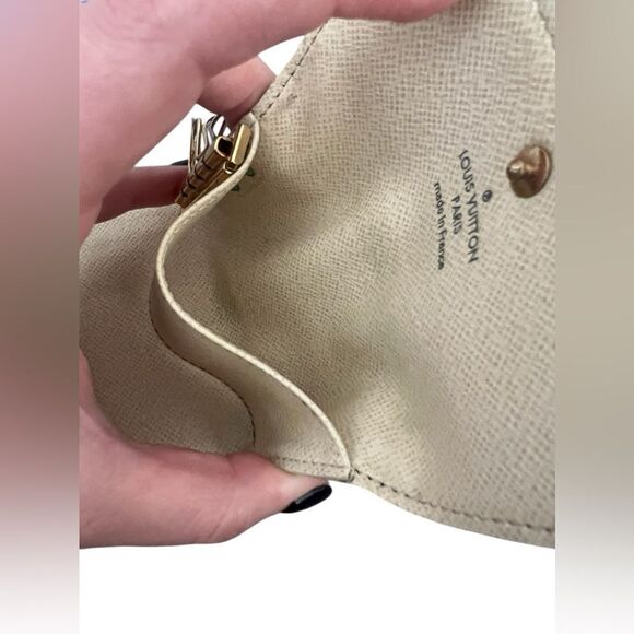 LOUIS VUITTON Damier Azur Key Case - Picture 10 of 13